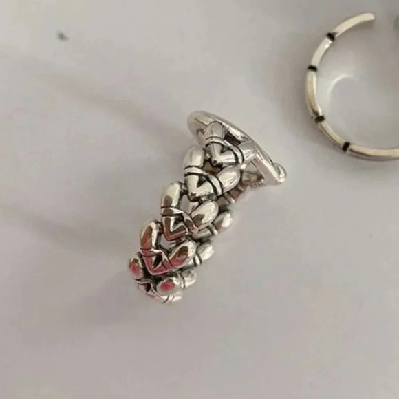 Minimalist 925 Sterling Silver Heart Ring - Picture 8 of 11